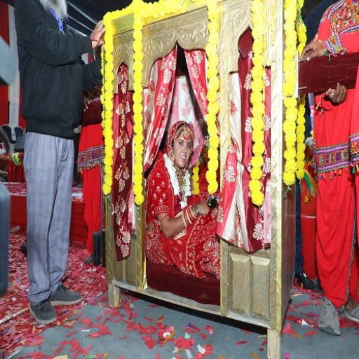 ฉากงานแต่งงานหมู่ของเอ็นจีโอ