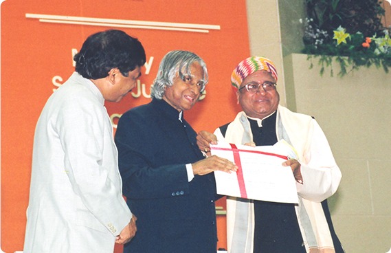 รางวัลประเภทบุคคล